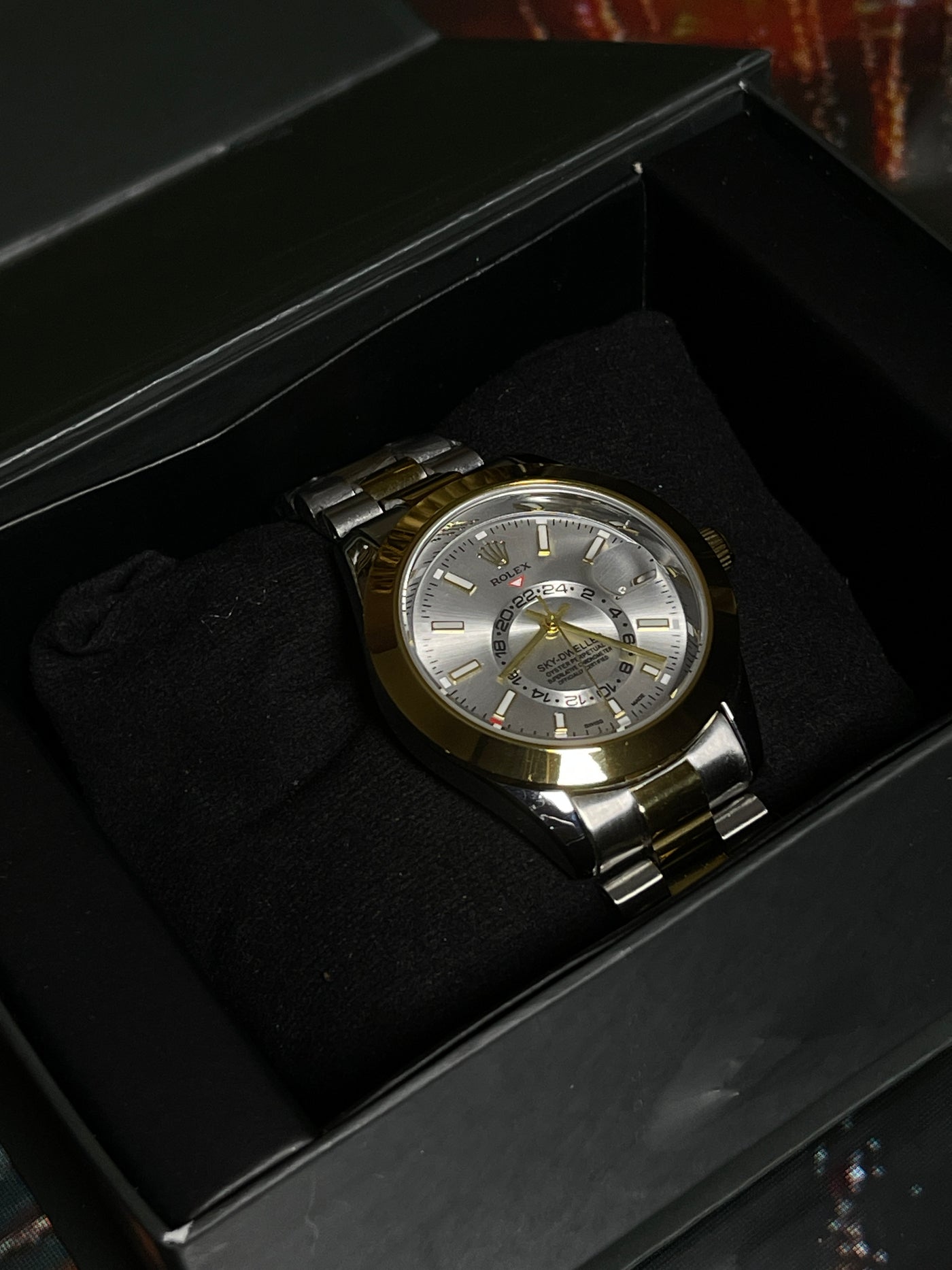 ROLEX PREMIUM WHITE DIAL - GOLDEN CHAIN EDITION
