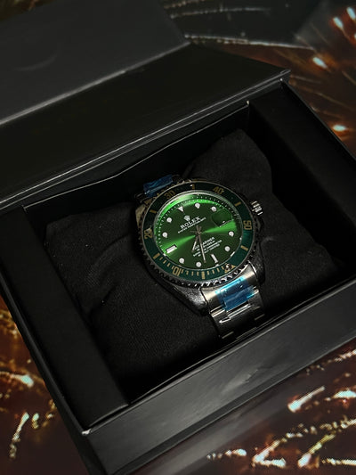 Signature Emerald Dial – Premium Rolex-Inspired Watch (Exclusive Lock Edition)