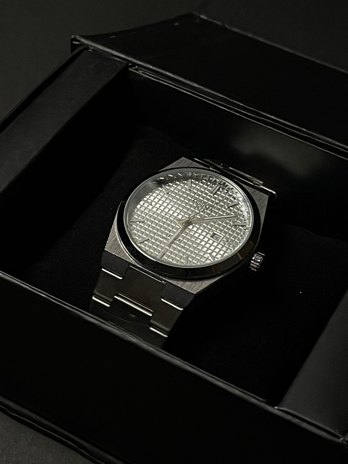 TISSOT SilverCore - The Silent Statement
