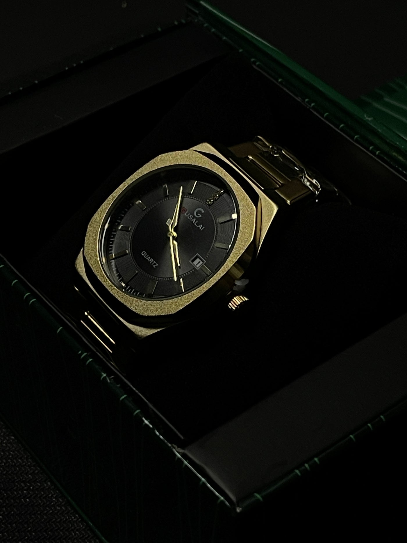 ROYAL BLACK DIAL - FULL GOLDEN CHAIN LUXURY WATCH