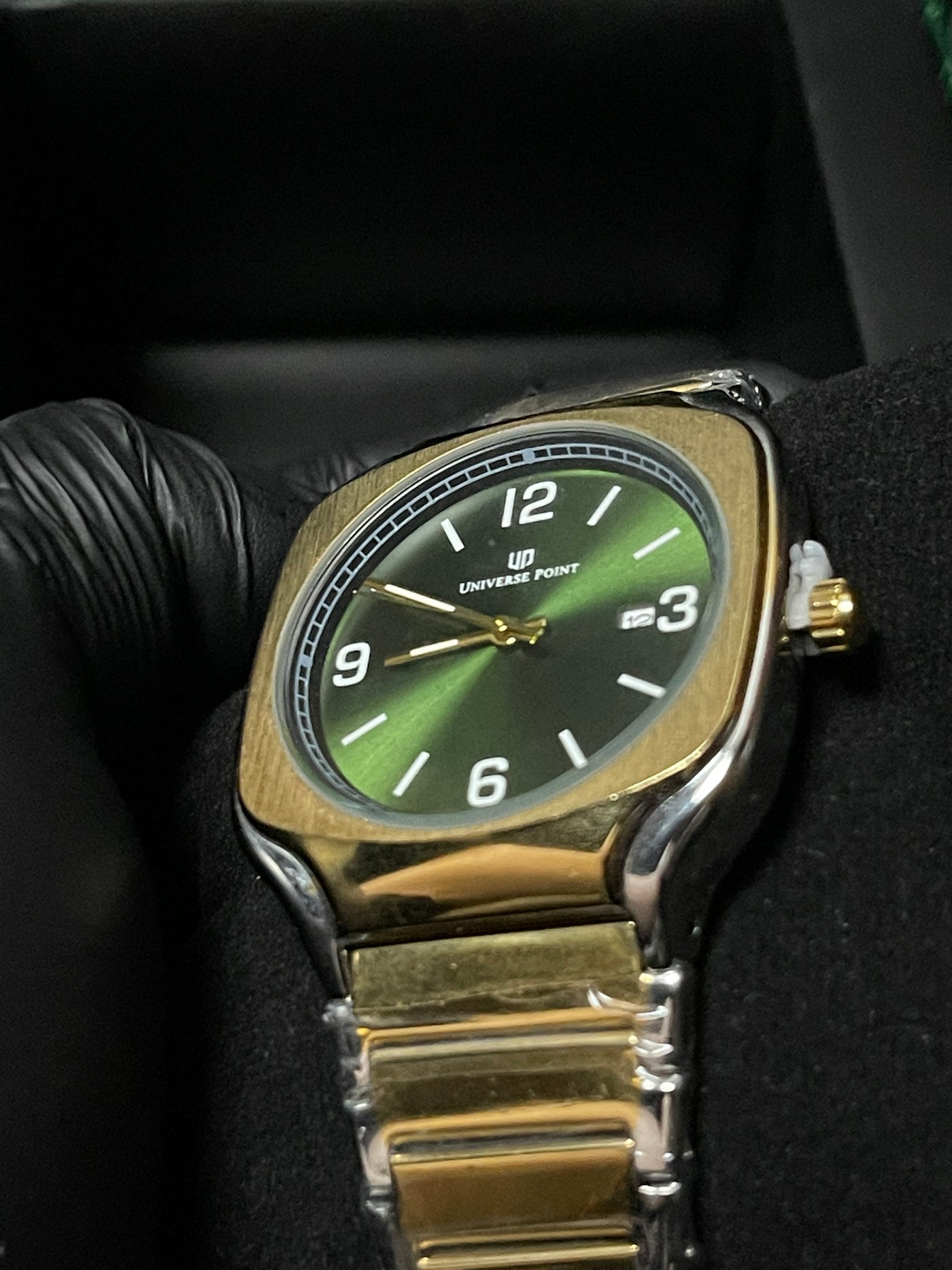 EMERALD GREEN DAIL - FULL GOLDEN CHAIN WATCH BY UNIVERSE POINT