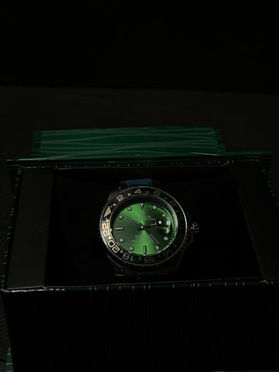 Signature Emerald Dial – Premium Rolex-Inspired Watch (Exclusive Lock Edition)